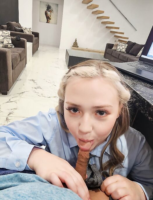 Eva Nyx Smiles While Getting Her Teen Pussy Drilled