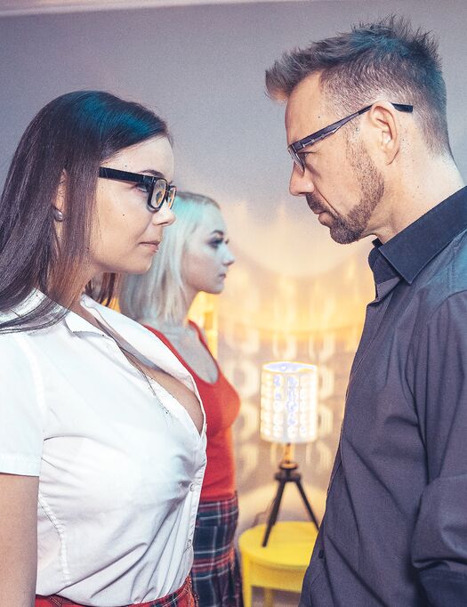 Marilyn Sugar And Sofia Lee Share Big Pulsating Cock