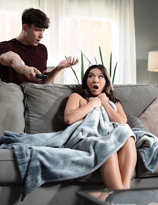 Kimmy Kimm Takes Cum On Her Butt Cheeks After Getting Her Asian Cunt Drilled