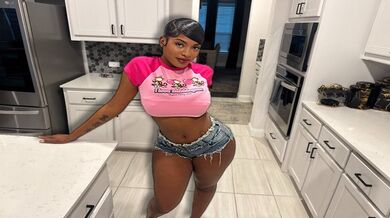 La babysitter arrapata ti fa venire due volte