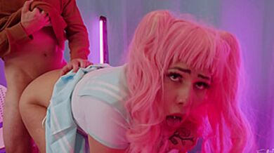 Game Star Falls For Pink - Pink Star