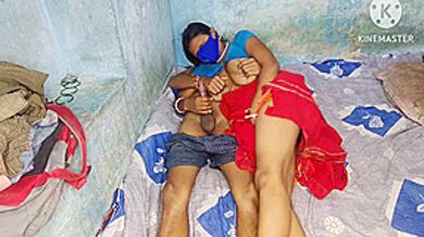 Indian Desi Lal Sari Wali Bhabhi Ki Chudai