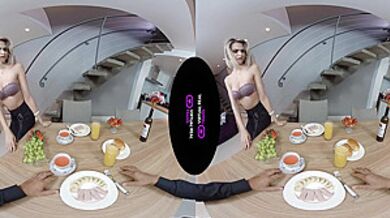 Late At Work - Virtual Reality