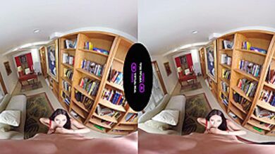 Virtual Reality - Behind His Back