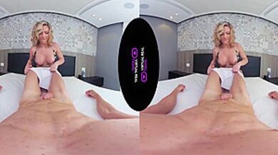 Sneaking Into The Pool With Virtual Reality