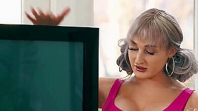 Lei Lani In Inked-up Takes A Deepthroat Blowjob