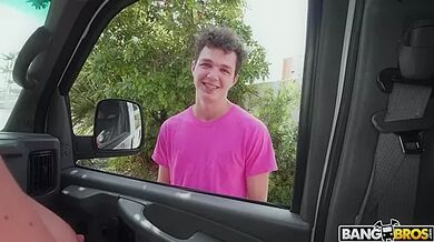 Slimthick Vic Reverse Bus