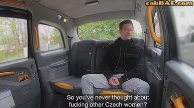 Nasty babe cockriding lucky guy in car