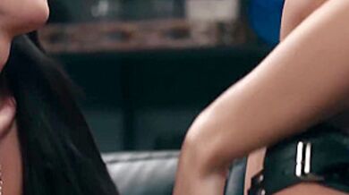 Giving Her Girlfriend Gift She Ever Could Have Asked For 6 Min - Kasey Kei And Liz Jordan