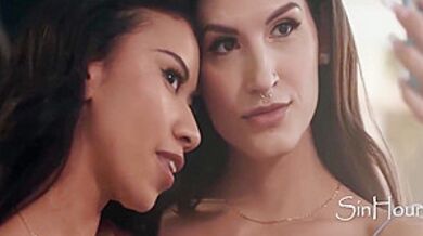 Ameena Green And Zariah Aura - Posturing Poon Over The Moon 6 Min