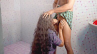 Mallu Muslim Girl Fucking In Bathroom With Boyfriend