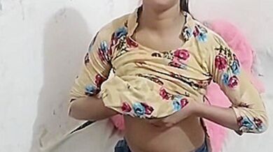 Stepdaughter Ko Saman Dene Ke Bahane Pel Diya