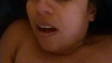 milf puta ... como es mi cara de orgasmo.. aunque multiorgasmica con muy pocos