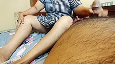 Desi Mallu Tamil Aunty