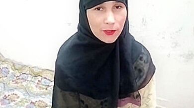 Muslim Larki Ka Abbujan Ne Bur Chod Diya