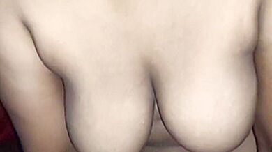 Bhabhi Showing Big Boobs And Big Ass Fuck In Doggy Style