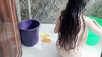 Muslim Girlfriend Made Bathroom Mms Video