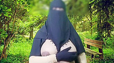 She Fucks The Company Boss