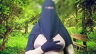 She Fucks The Company Boss