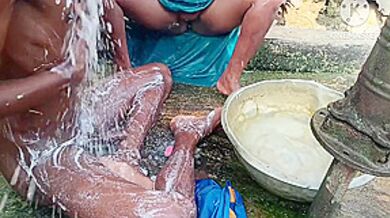 Desi Bhabhi Ke Sath Nahaya