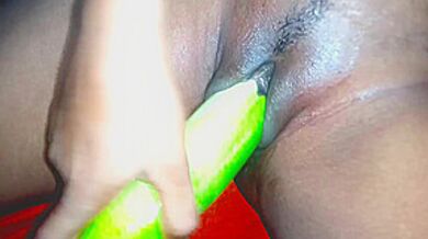 Desi Housewife Fucked Her Cucumber Pussy