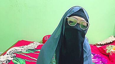 When A Sexy Lady Comes To Me Asking For A Donation