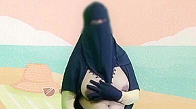 Bhojpuri Superstar Queen