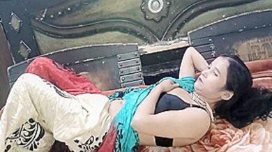 Li Ya In Husband Nhi Tha Bhabhi Ne Dever Se Hi Chudwa