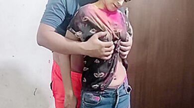 Bhabhi Ke Stepbrother Ne Meri Big Boobs Ko Daba Daba Kar Pela