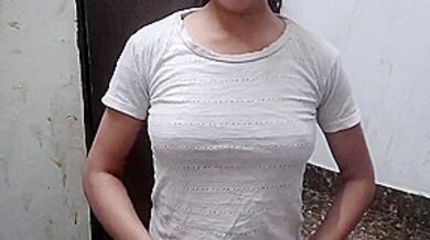 Chachi Ko Wife Samjh Kar Stepsister Ko Nanga Kar Ke Pel Diya