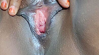 Desi Girl Ki Chudai Dekho Kisse Gaume Kon Kon Aayega To Leave