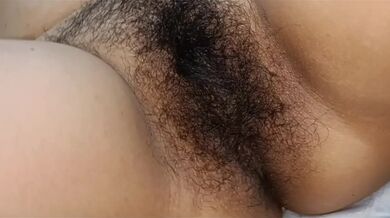 El día que me quedé sola en casa con mi vecino y grabamos nuestro primer vídeo porno