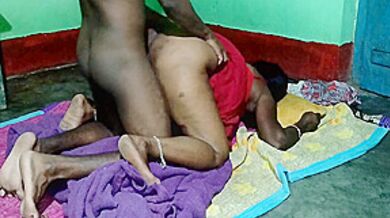 Desi Bhabhi Ko Raat Me Sabardast Gand Mara Raat Me