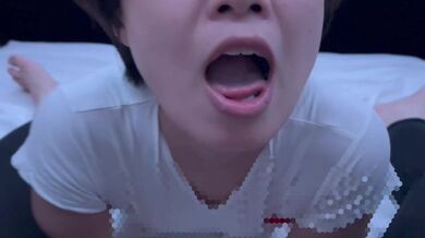 Fa rumori osceni e pompini aggressivi e gokkun