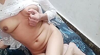 Ko Paise Dekar Chod Diya