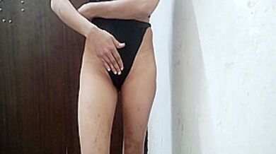 Jwan Aunty Ko Chodne Ke Liye Paisa Diya