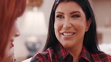 Wash And Learn 6 Min With Romi Rain And Ariel Demure