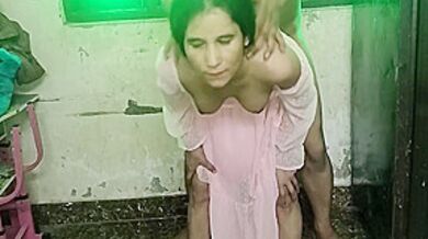 Bhabhi Ko Akele Dekh Kar Chut Mar Ke Paani Nikala