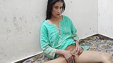 Bhabhi Ko Gandi Gandi Video Dikha Kar Pel Diya