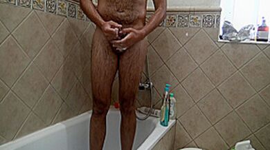 Real : Perverted Stepmother Masturbates While Watching Her Stepson Shower