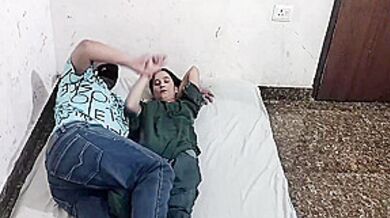 Akeli Pyari Stepsister Ko Pel Diya