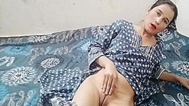 Little Stepsister Ne Khana Nhi Diya To Mai Chod Diya