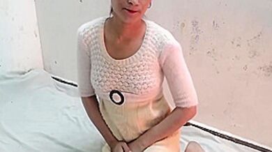 Chacha Ne Meri Jabar Dasti Chut Mari