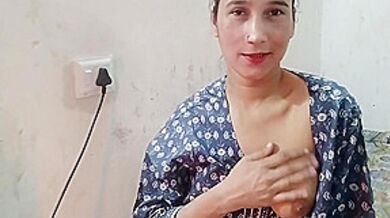 Teacher Ko Fee Nhi Diya To Usne Meri Chhut Maari