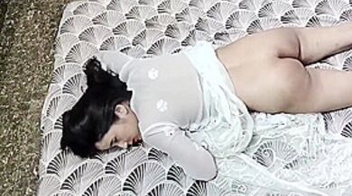 Eid Ke Deen Stepsister Ko Paise Dekar Chod Diya