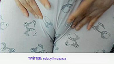 Camel Toe- Camel Toe- Masturbation- Turkish Milf- Turkish Porn- Turkish Disclosure- Disclosure