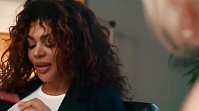 Skye Jaw Drops At Eva