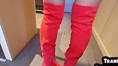 Big Ass Bareback Shemale Anally Fucked By A Big