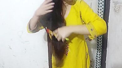 Nahati Hui Stepsister Ko Paise Dekar Jabar Dasti Chod Diya