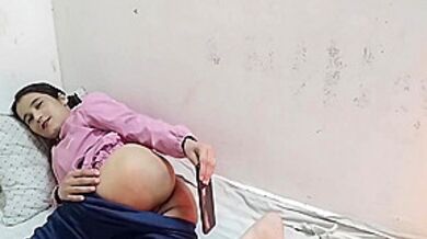 Little Stepsister Soyi Hui Thi Tabhi Jakar Mai Chod Diya